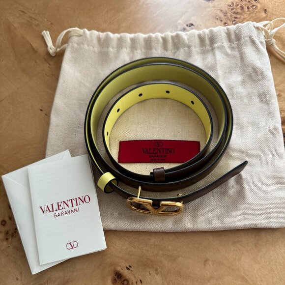 Authentic Valentino Garavani VLogo Reversible 20mm Leather Belt Size 85 main image 2